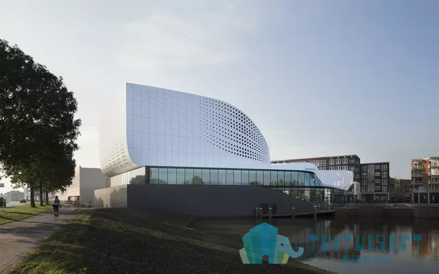 05.jpg