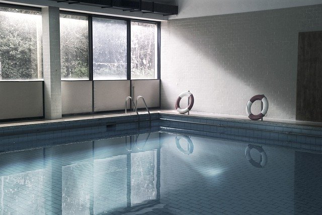 pool-4942724_640.jpg