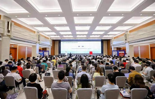 图片.png 腿腿教学网-2021上海市BIM技术应用与发展报告发布