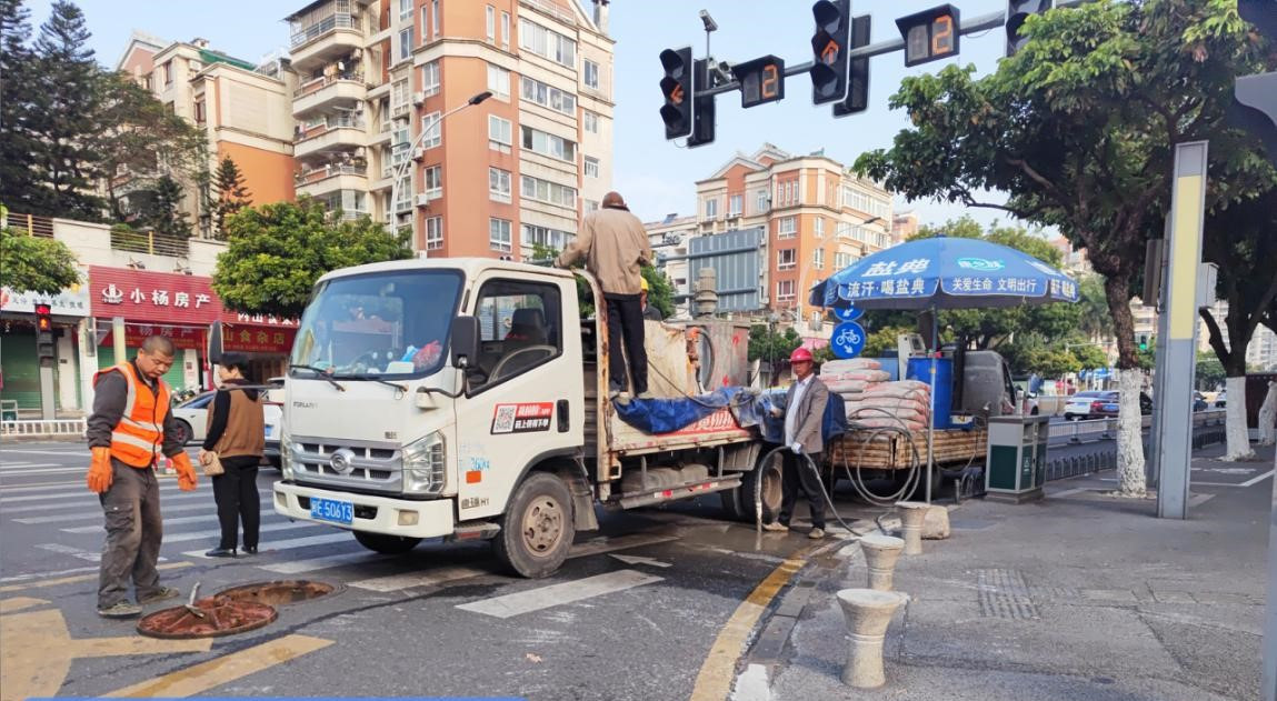 道路地下管网“体检” 告别“马路陷阱”