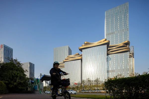 横琴铁建广场： 珠海“天空之桥” 联通综合体第6张图片