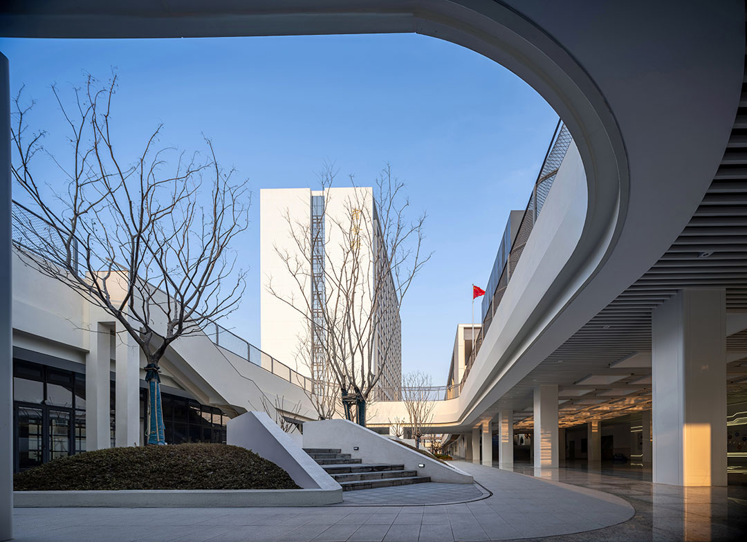 杭州市临平实验中学 / 一方建筑第1张图片