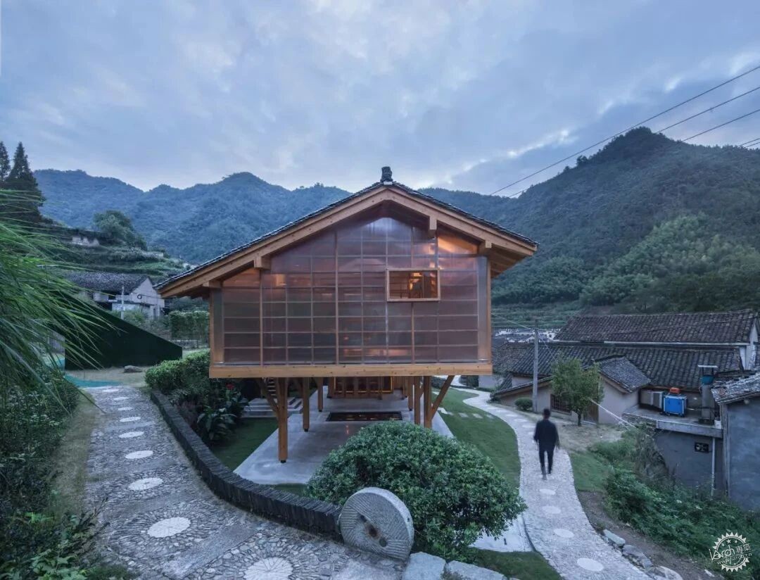 从在地文化到“超级符号"：乡村文旅的微型建筑为何成为流量密码？第6张图片
