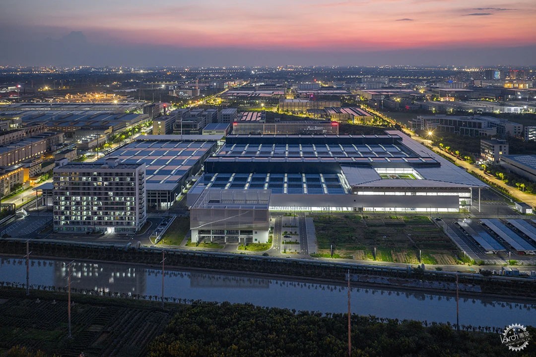 泰瑞GIGA工厂｜工业建筑的再定义：超越生产的空间第34张图片
