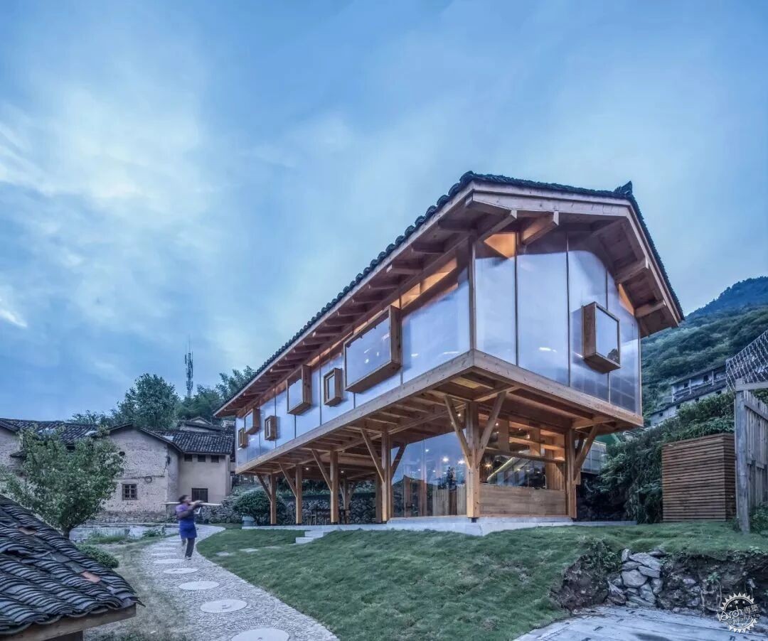 从在地文化到“超级符号"：乡村文旅的微型建筑为何成为流量密码？第2张图片