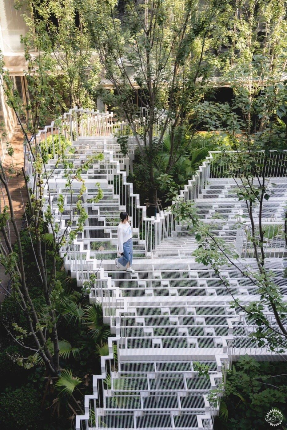 上海这个小区的庭院，故意下沉9米，竟拿了国际大奖！第3张图片