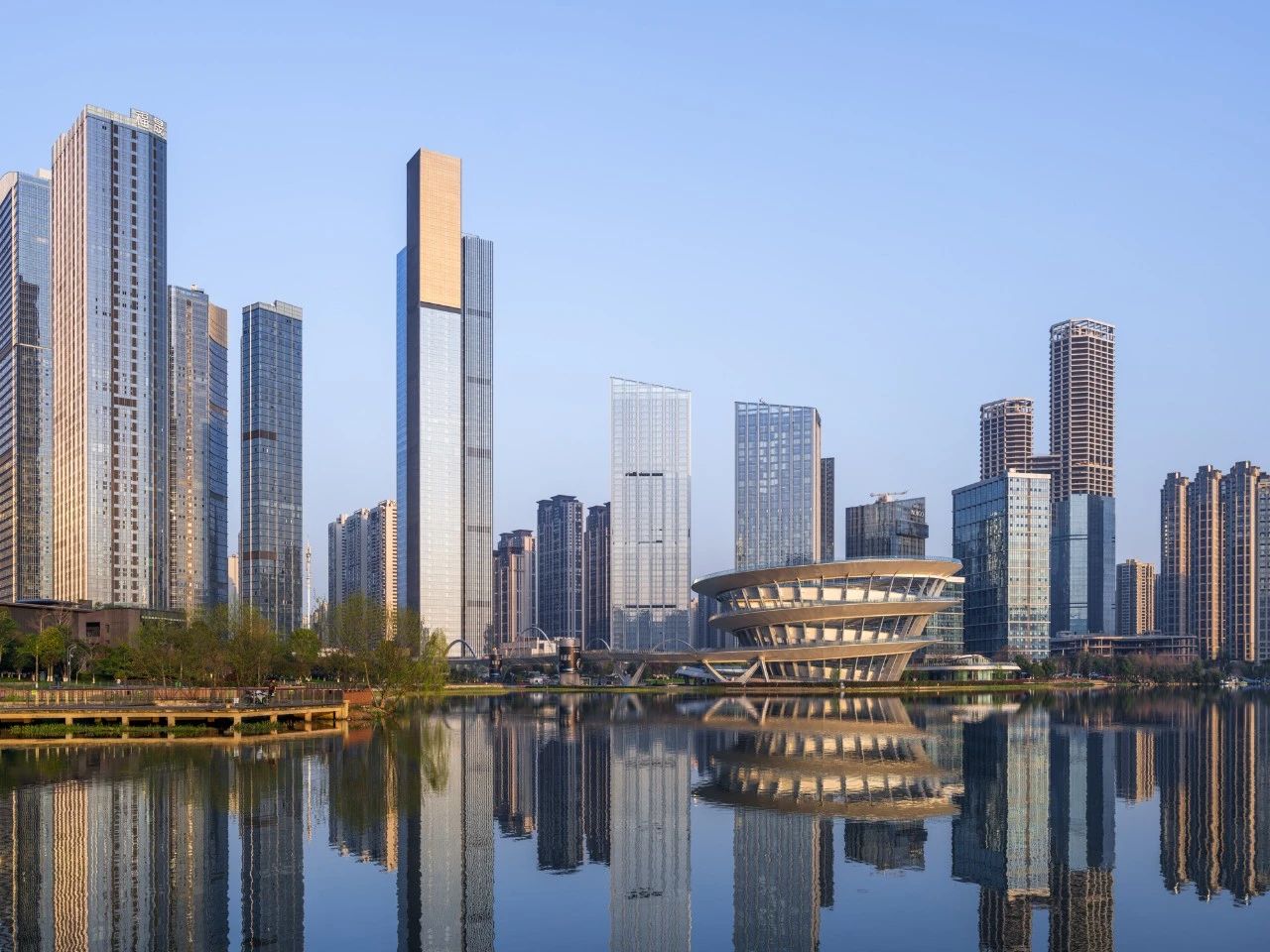 长沙金茂大厦，318米梅溪湖新城制高点第12张图片