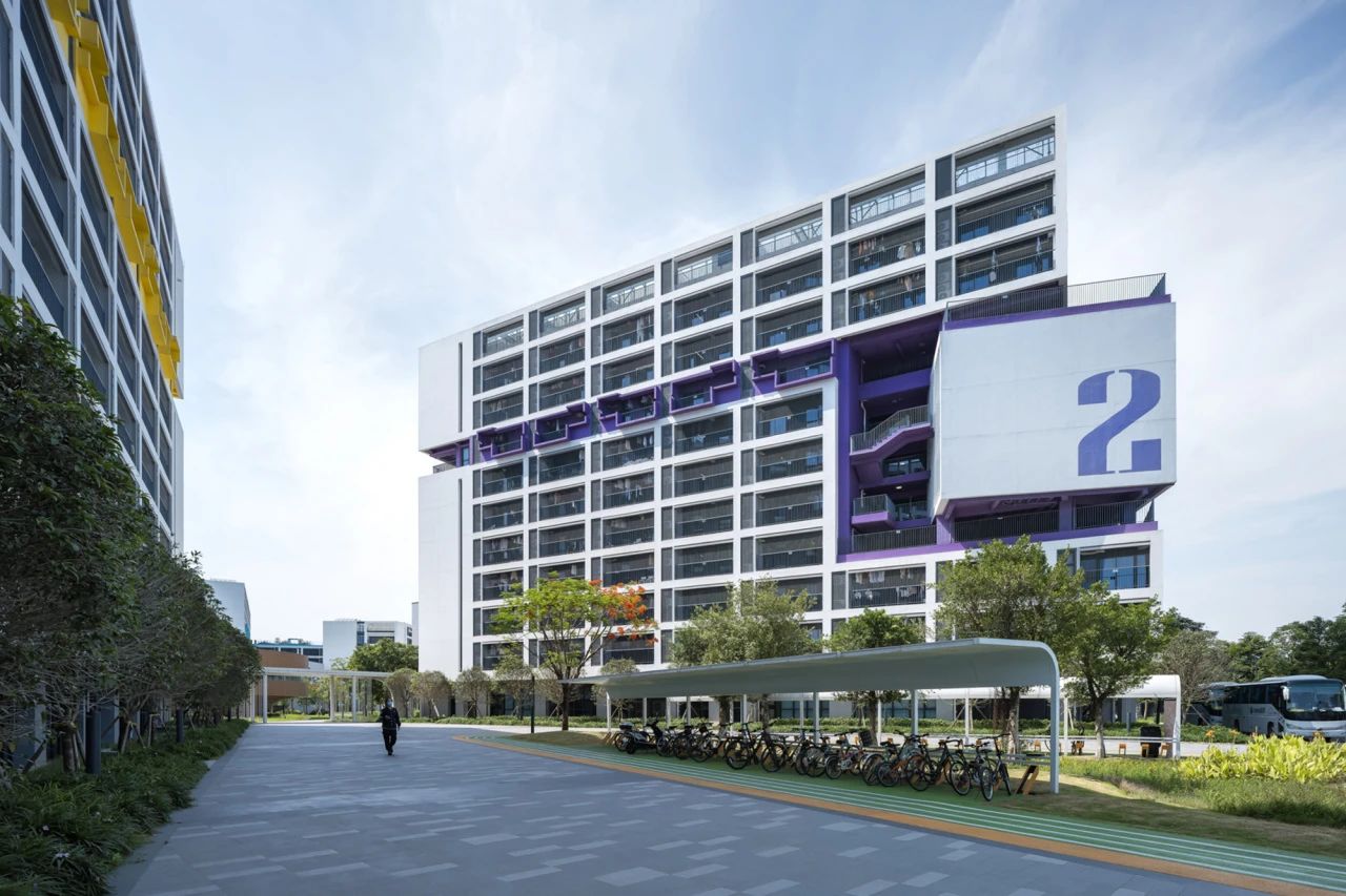北师香港浸会大学二期校园，钟灵毓秀，碧水绕亭第17张图片