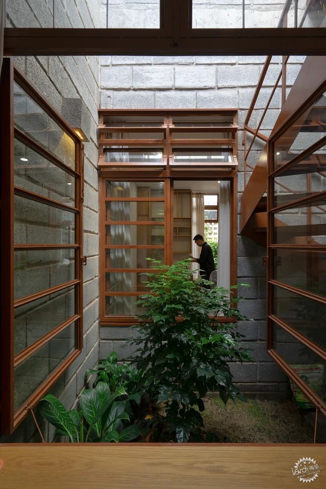 极简、在地、生态，从菜园到冥想空间——一栋越南自建房的生活哲学第5张图片
