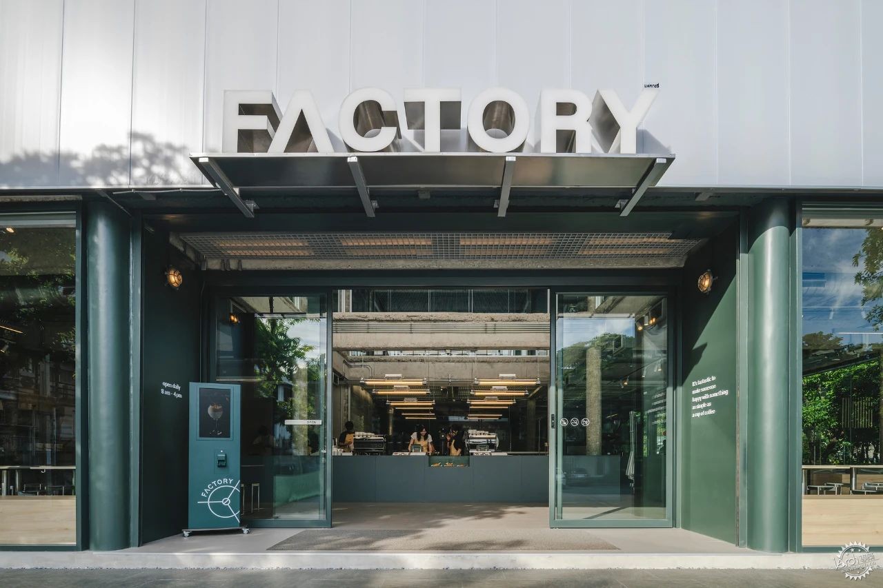 曼谷Factory Coffee总部，工业美学与咖啡文化的空间演绎第3张图片