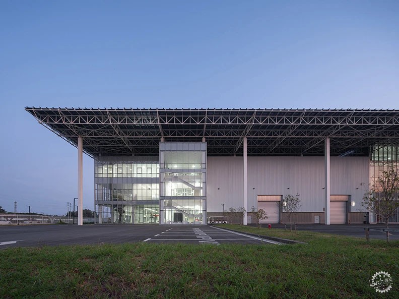 泰瑞GIGA工厂｜工业建筑的再定义：超越生产的空间第15张图片