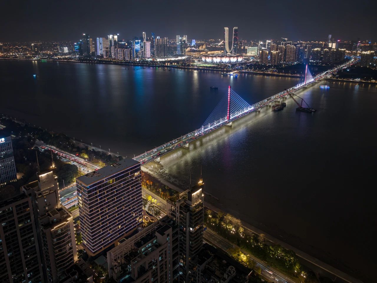 line+孟凡浩在杭州钱江新城打造一线江景新地标「绿城·钱潮湾」第37张图片
