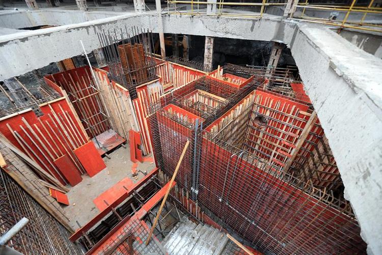 从地下向上看的基坑视角 从地下向上看的基坑视角 - BIM,Reivt中文网